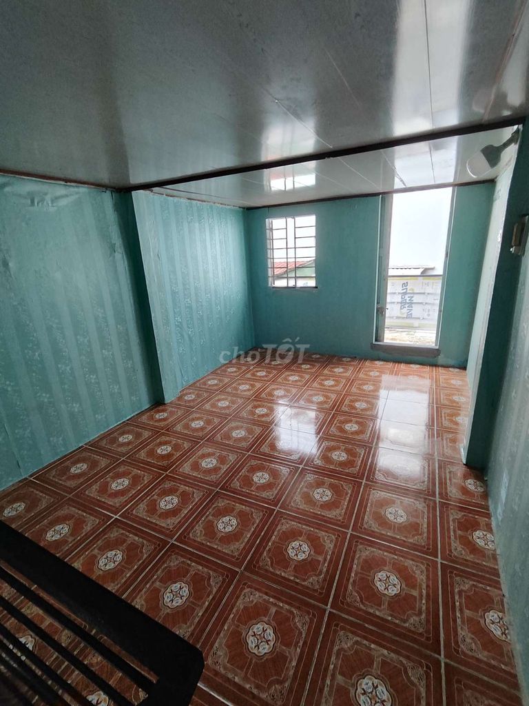 Rent the entire house on the day of the Conveyed Tree and School of Staff.