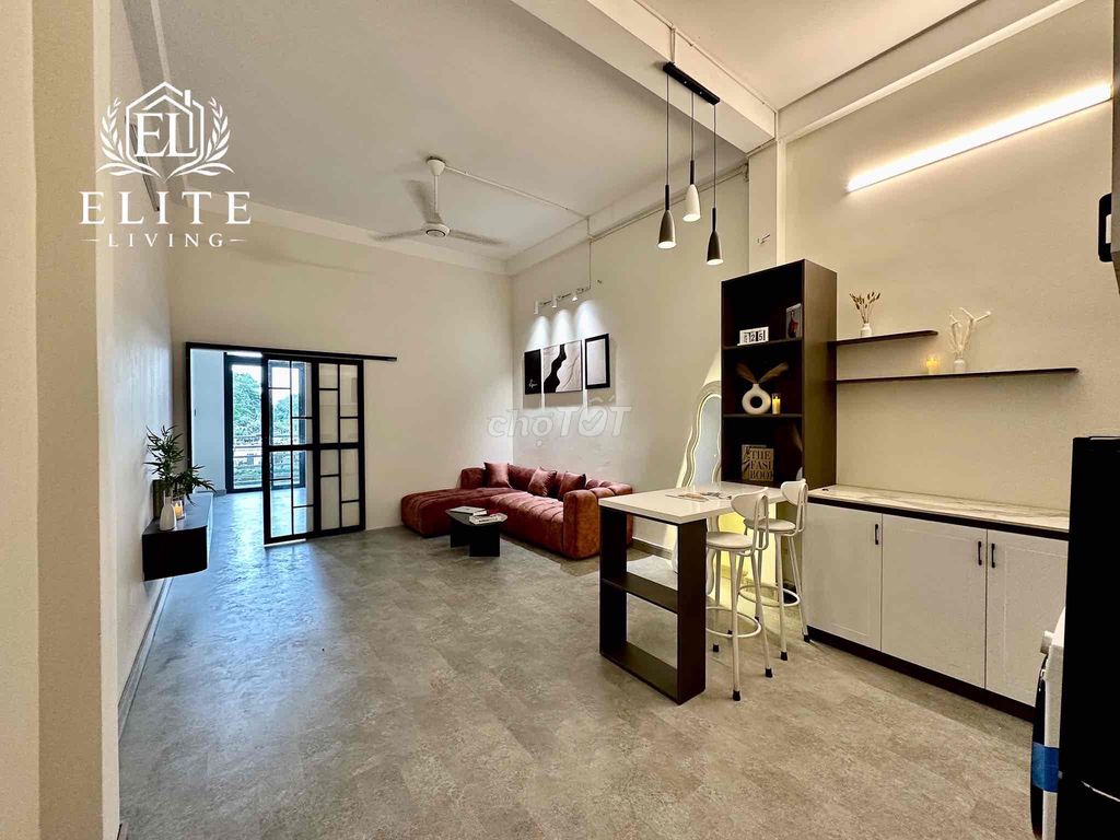 apartment full of balcony