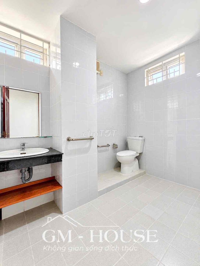 Rent an apartment full of furniture - Điện Biên Phủ, Bình Thạnh