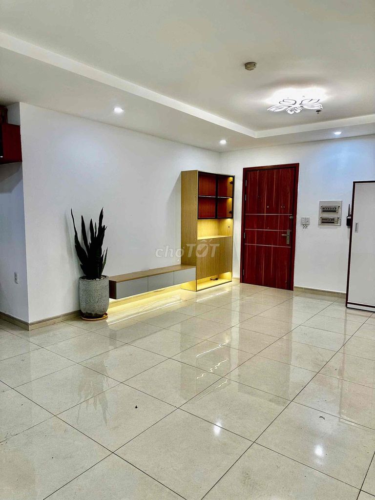 Rent two bedrooms–2 toilets–full interior–kc Cityland park khills Gò Vấp