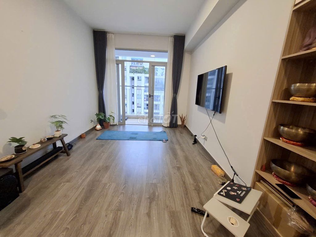 Renting the penthouse LuxGarden 7-A yard.