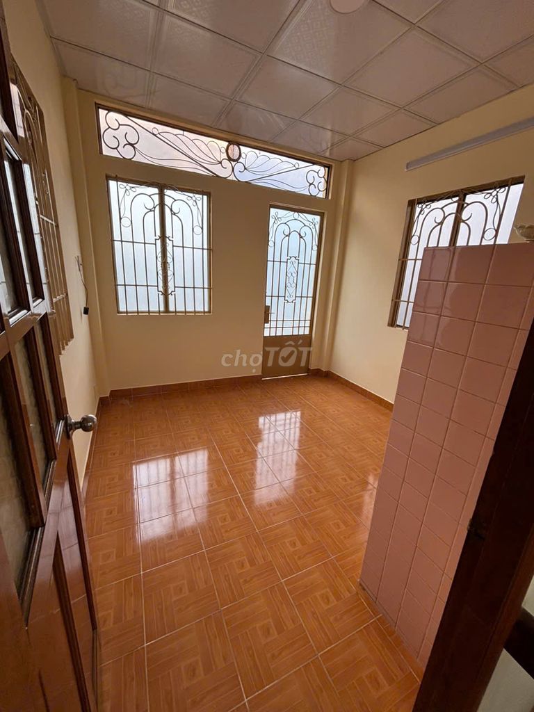 Nguyễn Tiểu La Banking House 3 x14 - 4 3rd floor bedroom