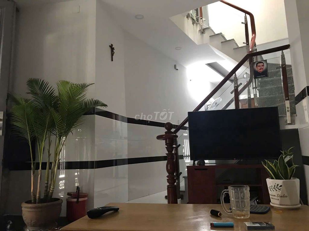 Phạm Văn Hai - 4 suite 3 floors