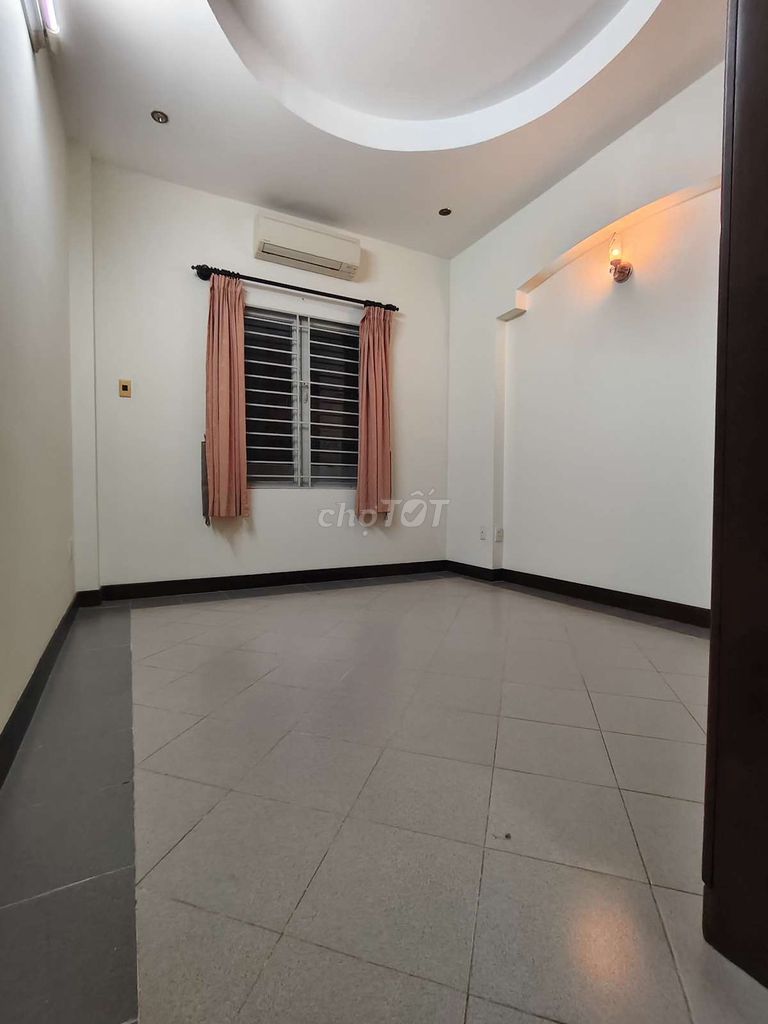 Phạm Văn Hai - 4 suite 3 floors