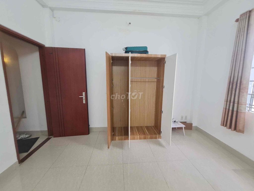 Nguyễn Văn Công air-conditioning window room right at cvDefault