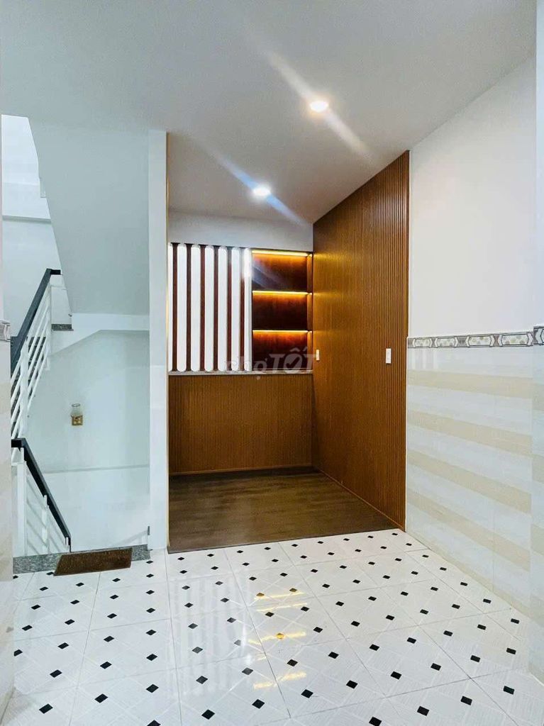 4th floor fullland, Tân Thới Hiệp District 12.