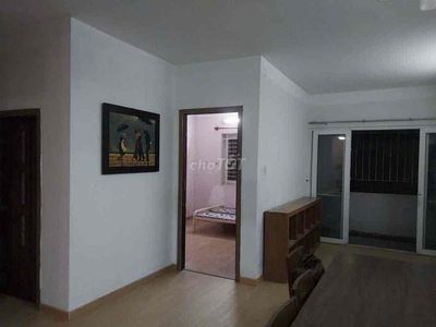 Rent up the Orient - 311 Bến Vân Đồn.
