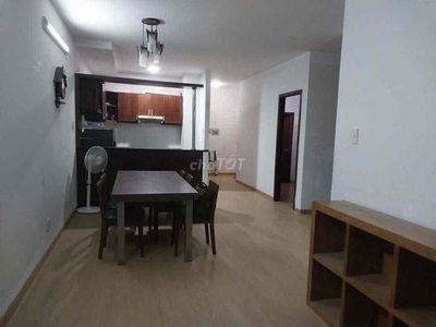 Rent up the Orient - 311 Bến Vân Đồn.