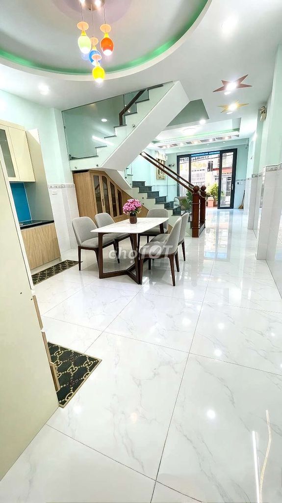 7 rooms 5 X 17 M alley 8 Reciprocal New M