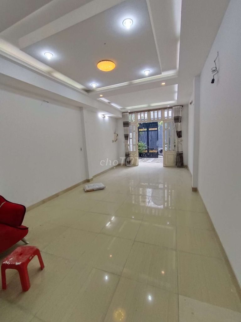 Rent the original Nguyễn Văn Quá-11 million.