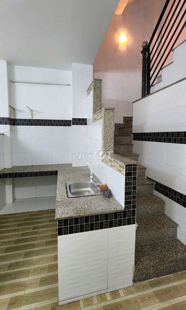 New Lê Văn Thọ area 4 x 8 meters 2 floors 2 bedroom 3 toilets