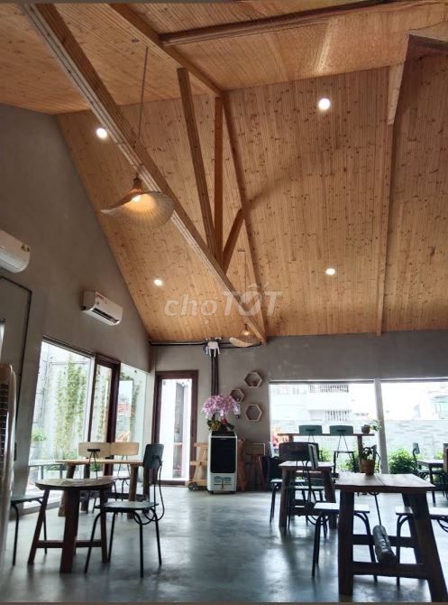 Rent a two-sided villa Lê Văn Việt, increase Akula, 500 meters.