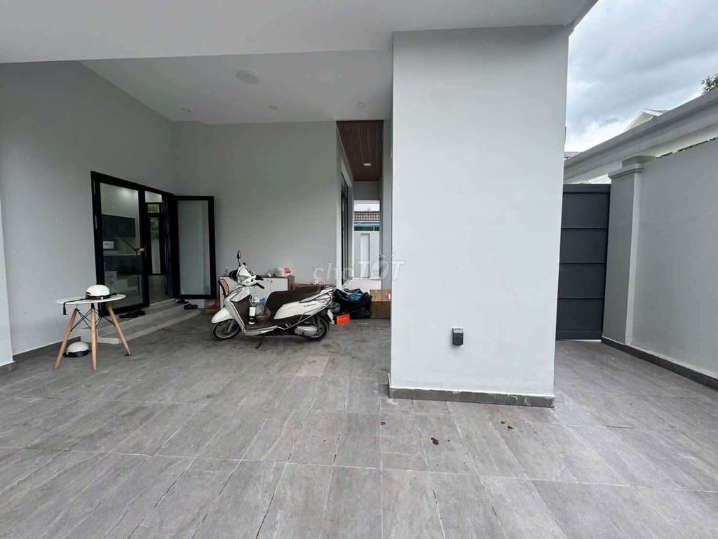 Rent Đặng Thùy Trâm Bình Thạnh