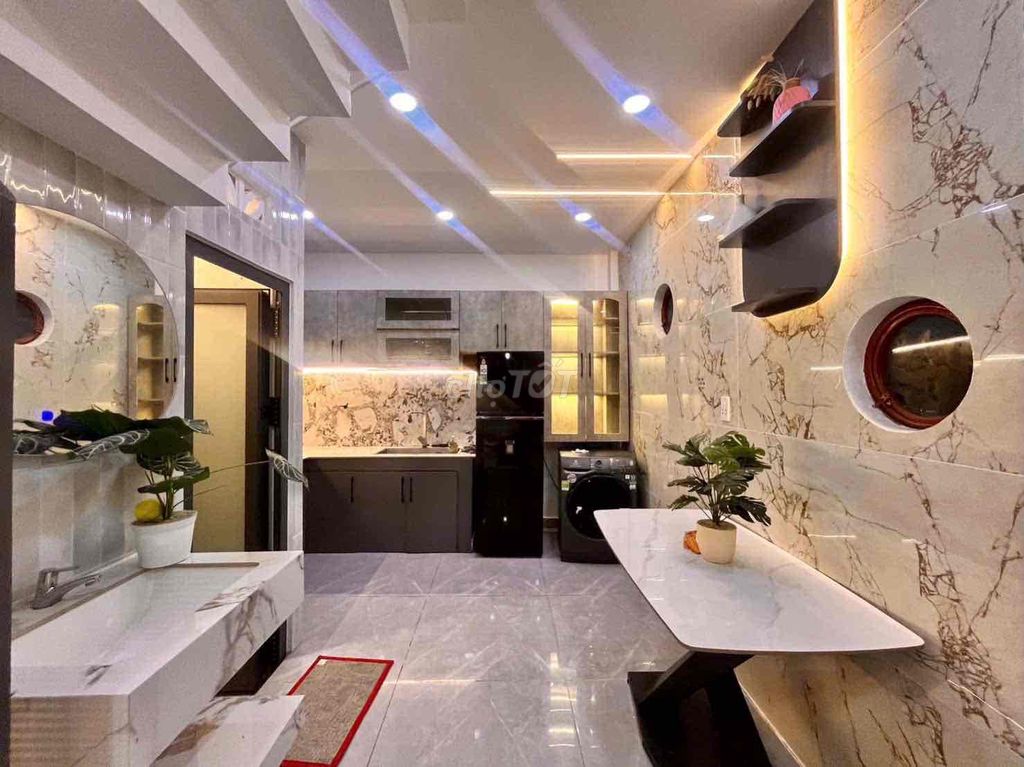 Rent the original apartment at 566/6th Street Painting Building 5 Gò Vấp.