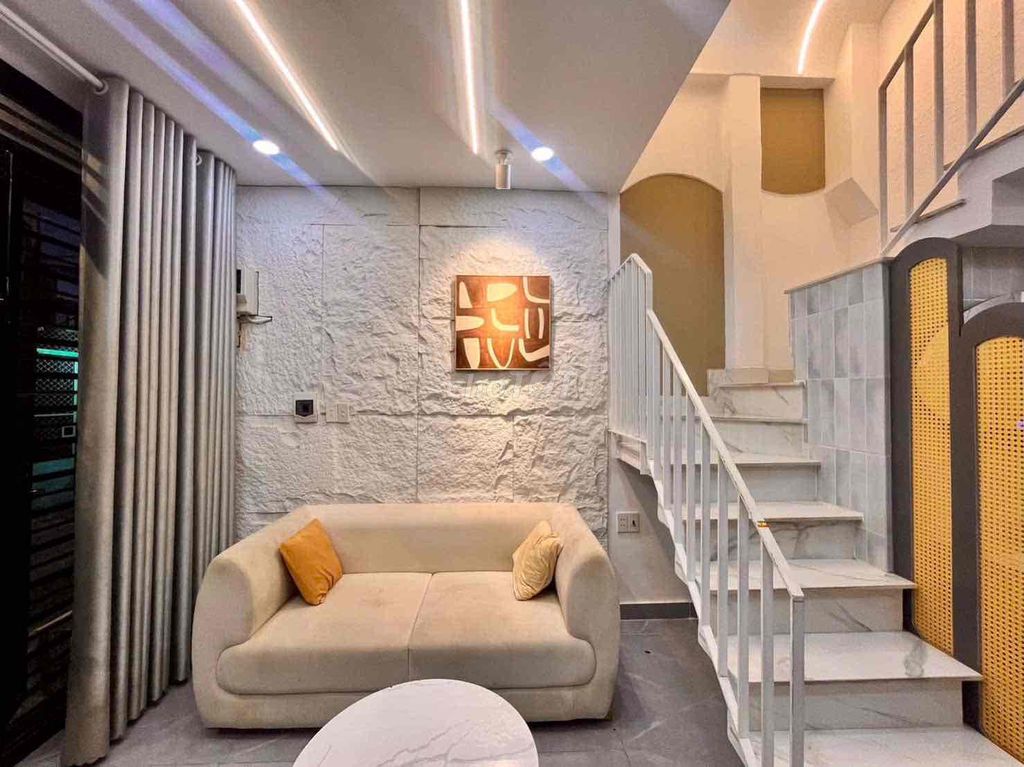 Rent the original apartment at 566/6th Street Painting Building 5 Gò Vấp.