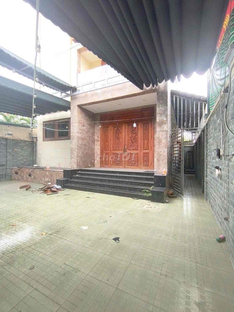 5th floor elevator across 8-- Tăng Nhơn Phú A 01 near lvv - cnc area