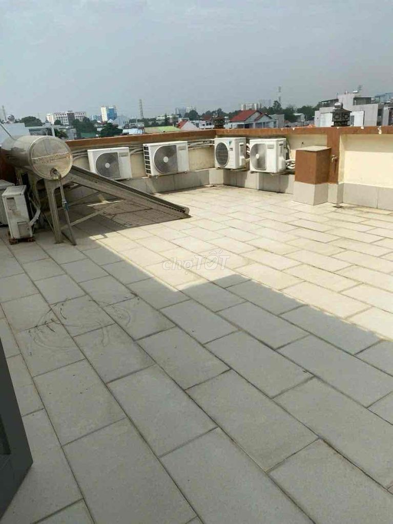 5th floor elevator across 8-- Tăng Nhơn Phú A 01 near lvv - cnc area