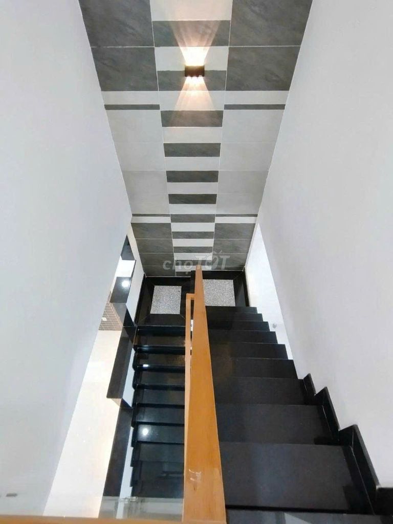 Need to rent a house. 72 A Bàu Cát 1-714 Tân Bình