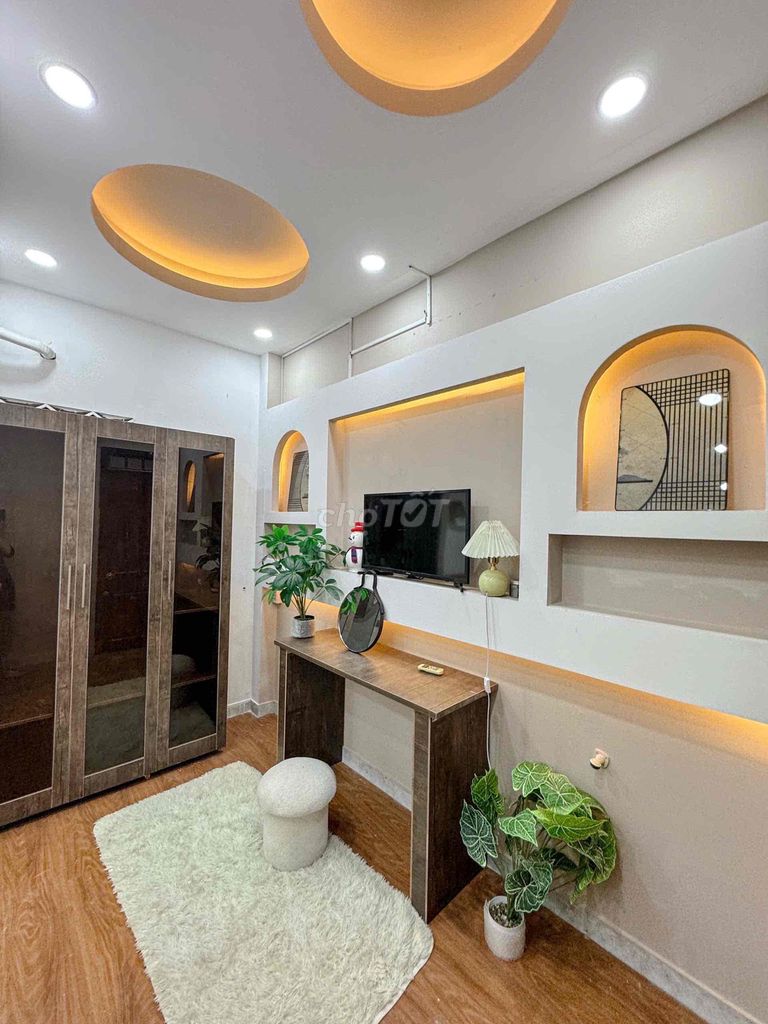 Rent apartment 1 bedroom - full interior at Lạc Long Quân, 7th floor.