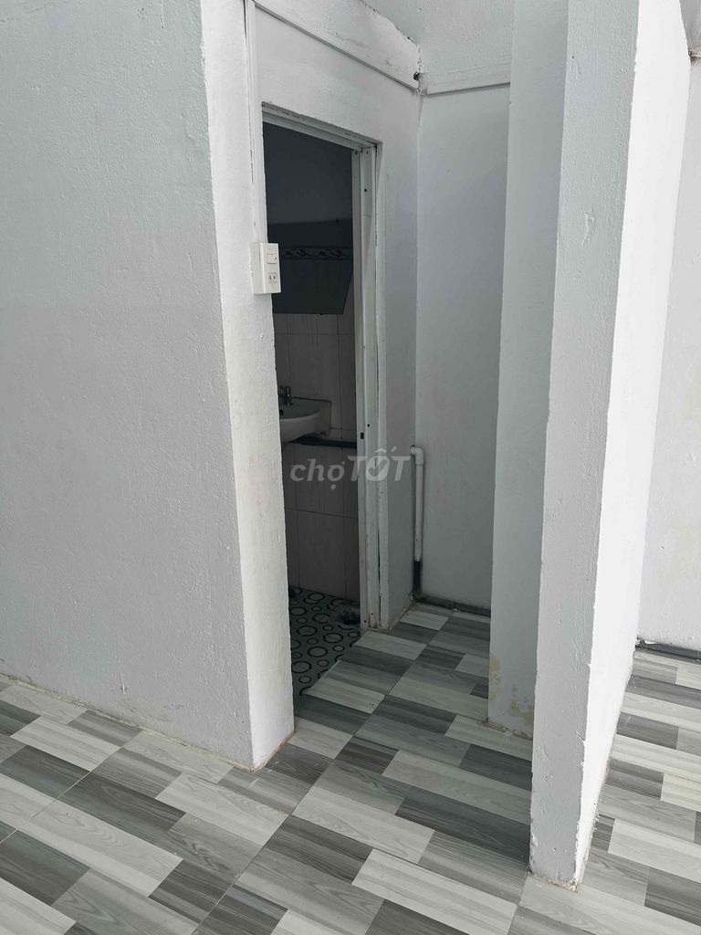The Quốc lộ 50 cash home is 9 million.