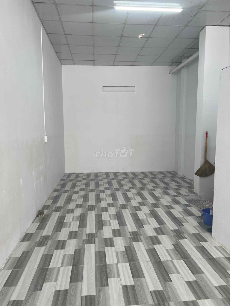 The Quốc lộ 50 cash home is 9 million.