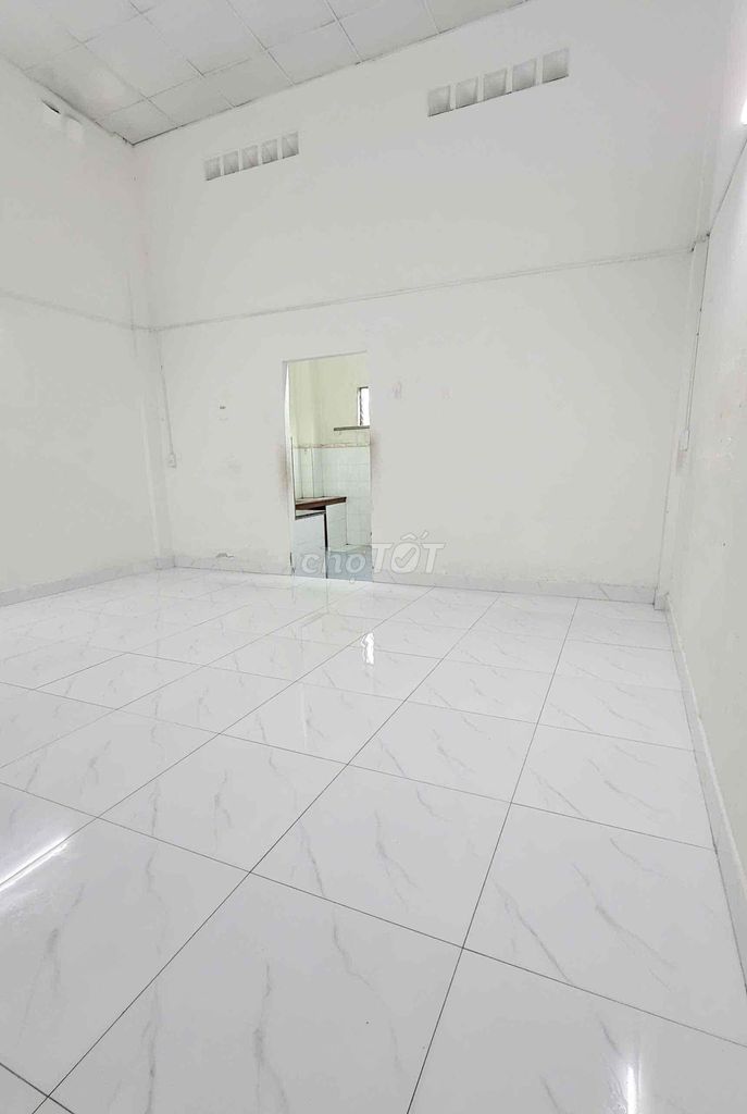 House 1 .1 .1 .2 bedrooms 5 x 25 meters ahead of the border