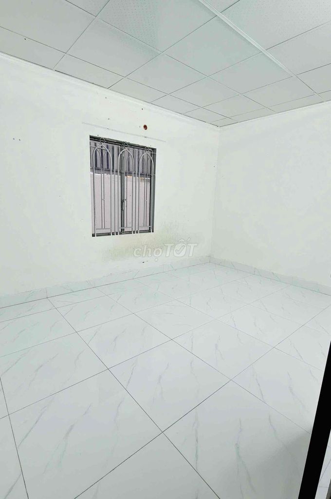 House 1 .1 .1 .2 bedrooms 5 x 25 meters ahead of the border