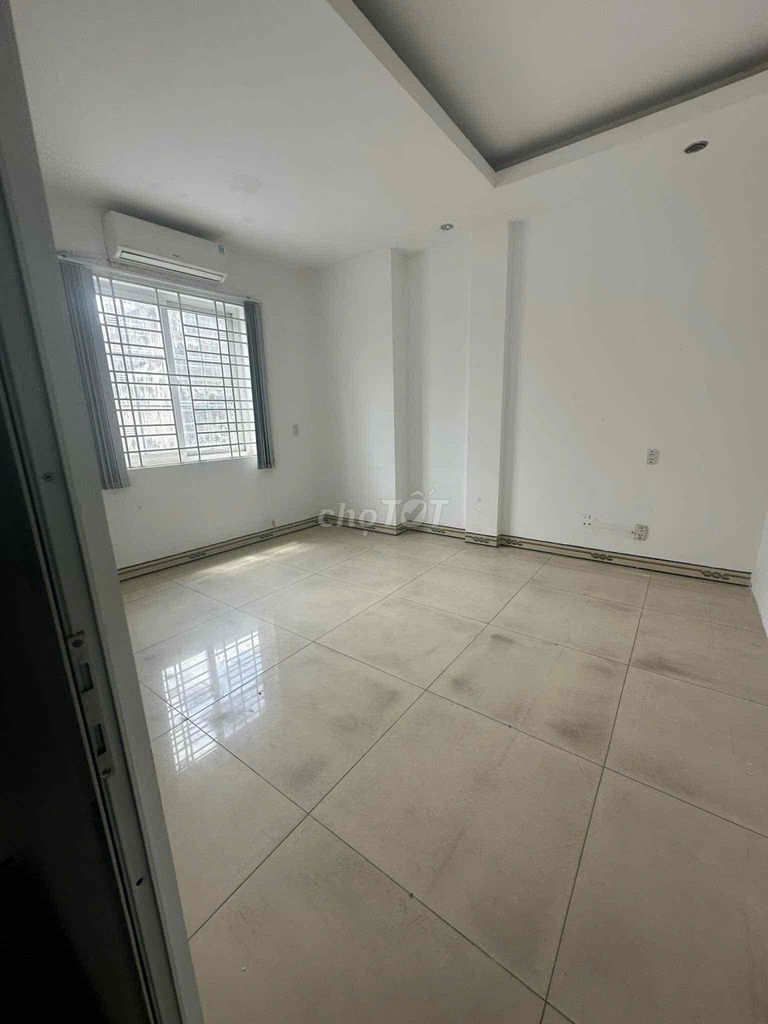 Rent two fronts of Đinh Bộ Lĩnh - Bình Thạnh