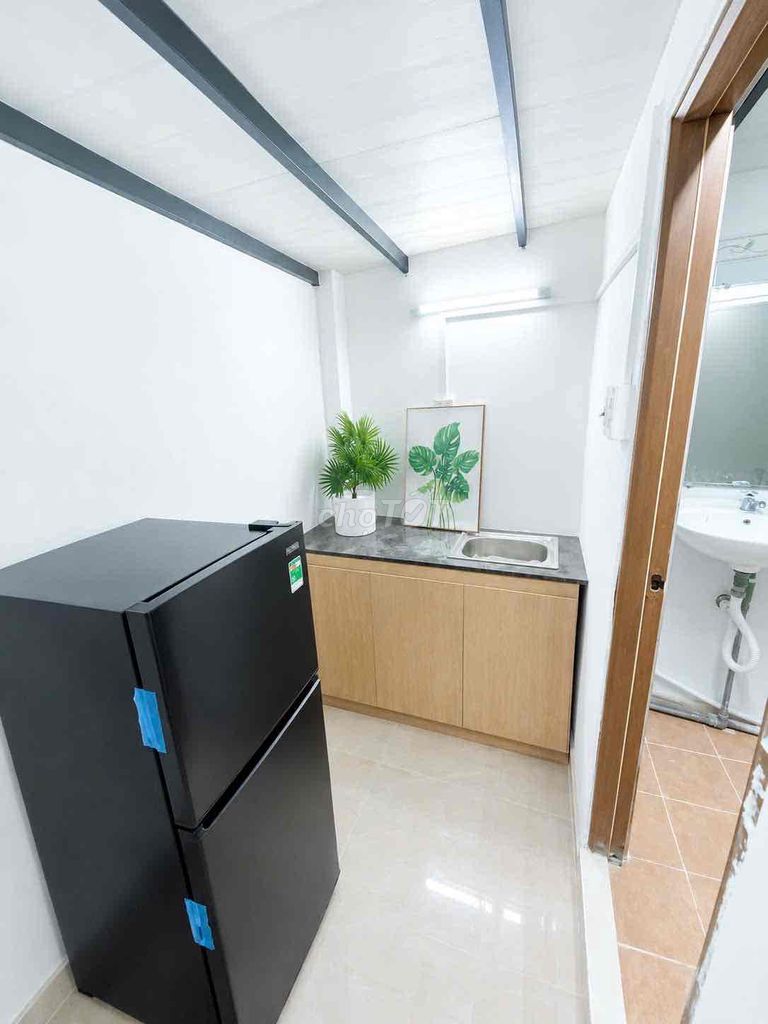 New room, no tram, no pet, stairs.