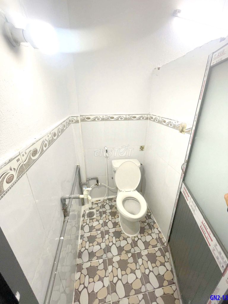 The rent room's cheap.