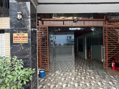 Rent the original warehouse for the shed - the small factory - Showroom