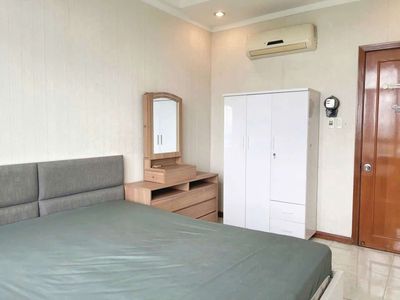 Share Bro Wang's Room is worth 3 million