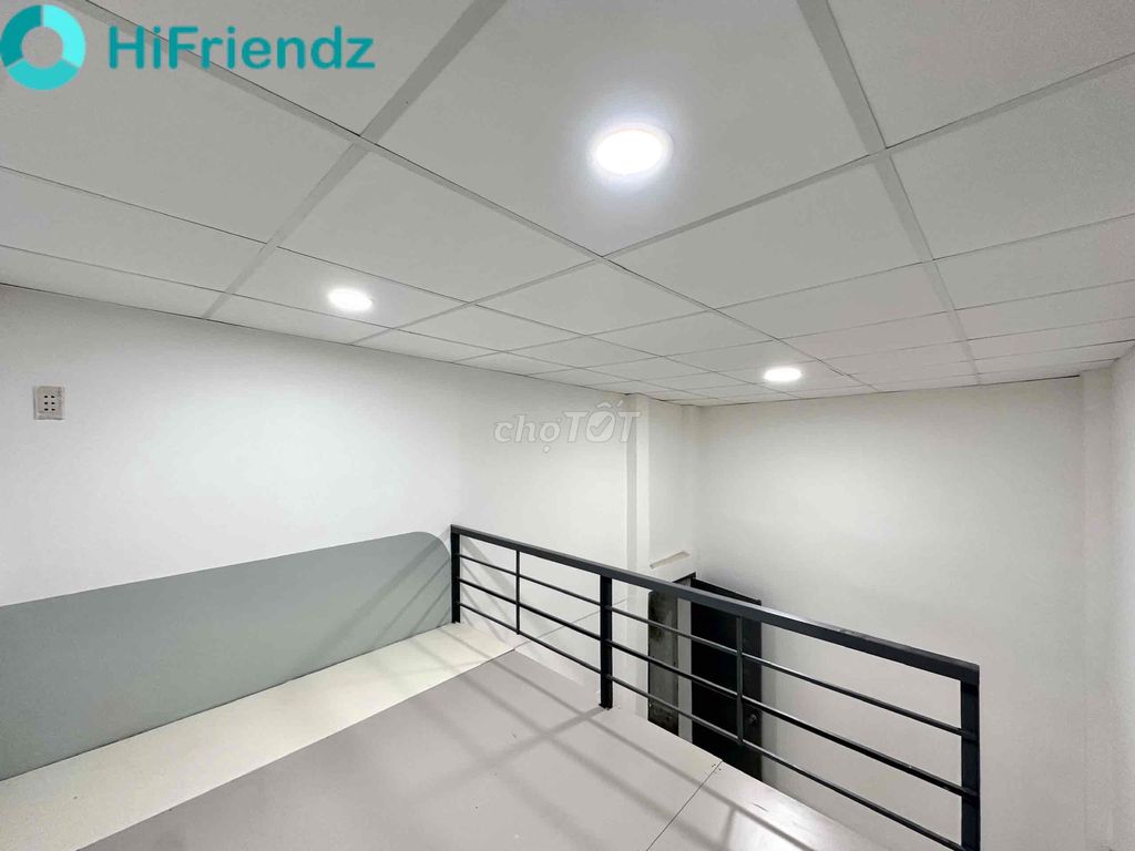 Tell Zhang Dupinx to secure the high walls of the interior near Funky Park bordering District 6