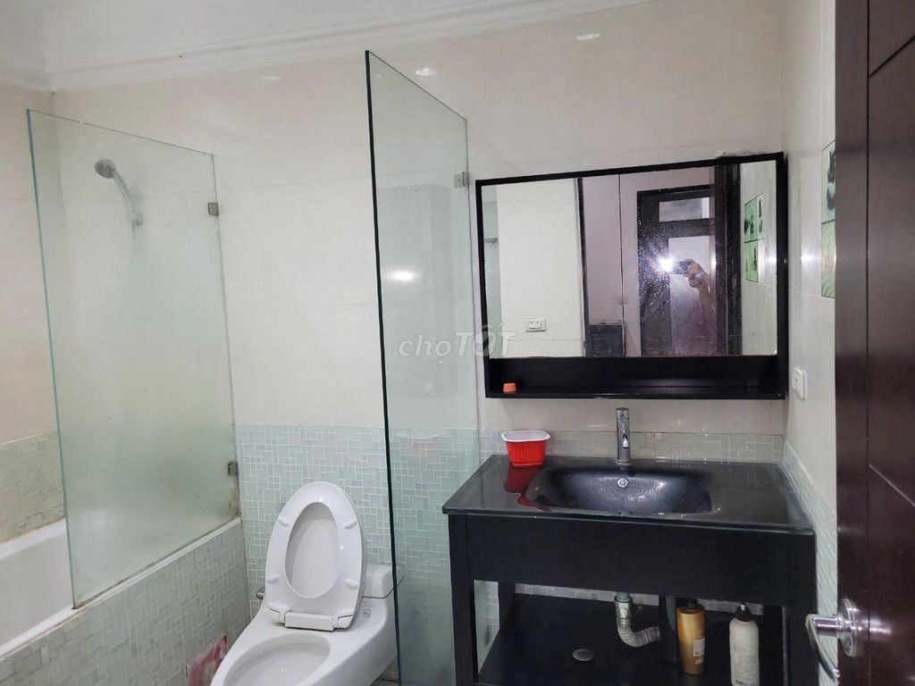 Rent Bảy Hiền Tower, area: 75 meters two, two bedrooms, two full furniture bathrooms for 13 million.