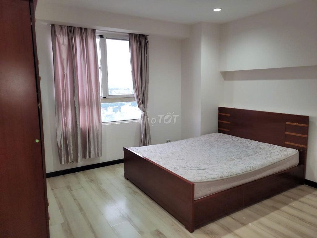 Rent Bảy Hiền Tower, area: 75 meters two, two bedrooms, two full furniture bathrooms for 13 million.