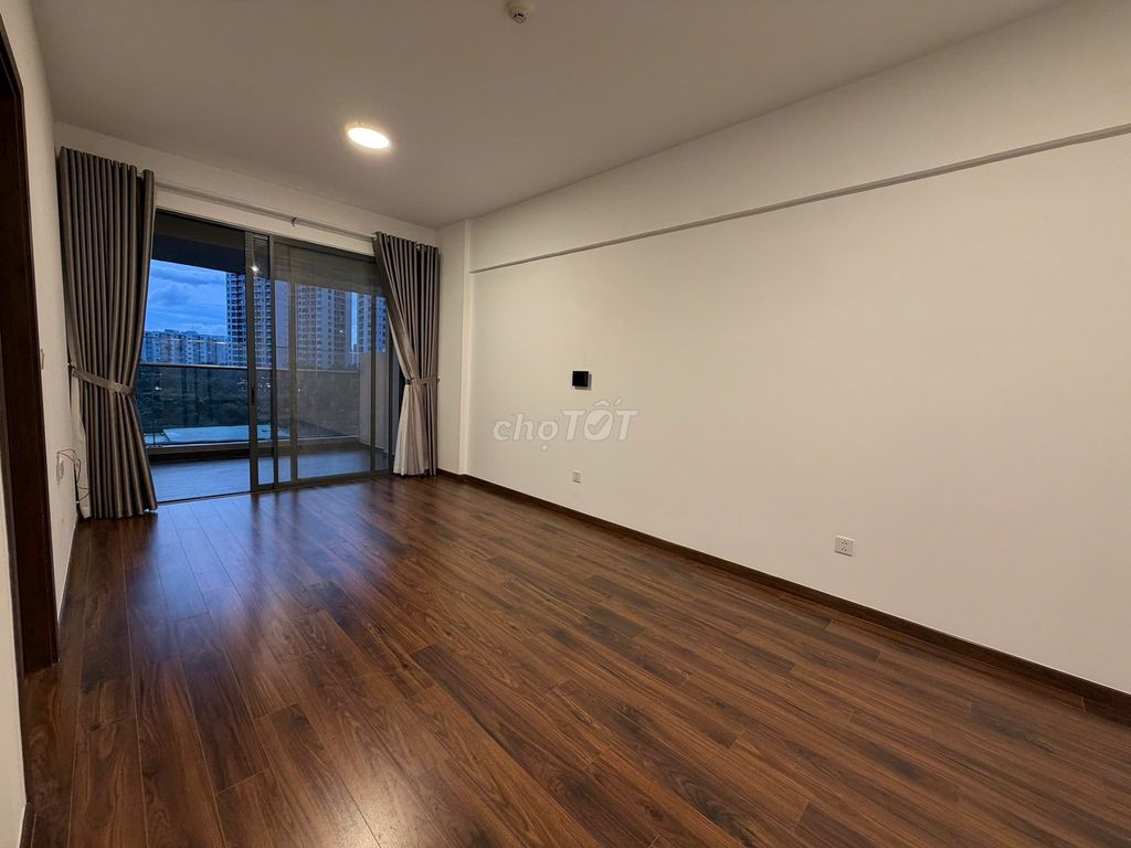 They rented two bedrooms-- 78 M2 plus an empty yard 12 million a month.