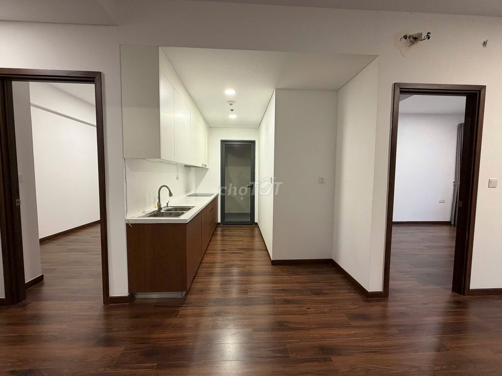 They rented two bedrooms-- 78 M2 plus an empty yard 12 million a month.