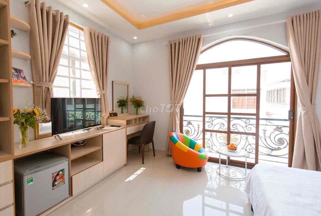 The owner rented the service apartment at 193 Nam Kỳ Khởi Nghĩa, District 3.