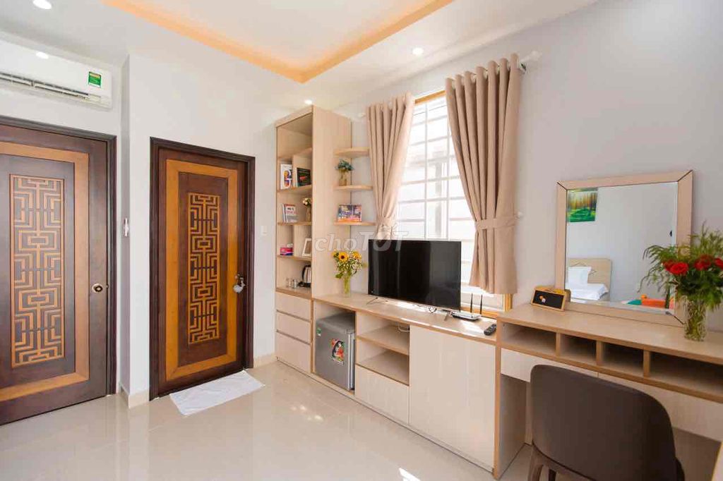 The owner rented the service apartment at 193 Nam Kỳ Khởi Nghĩa, District 3.