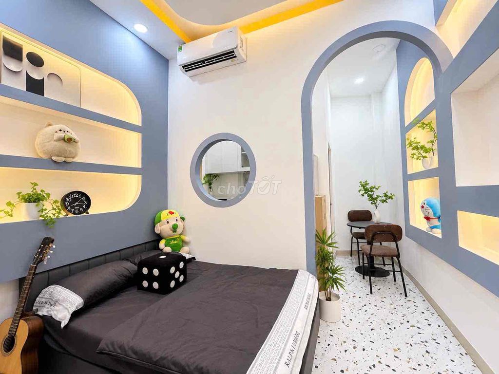 The new high-end furniture room is seven Tân Bình near District 10.