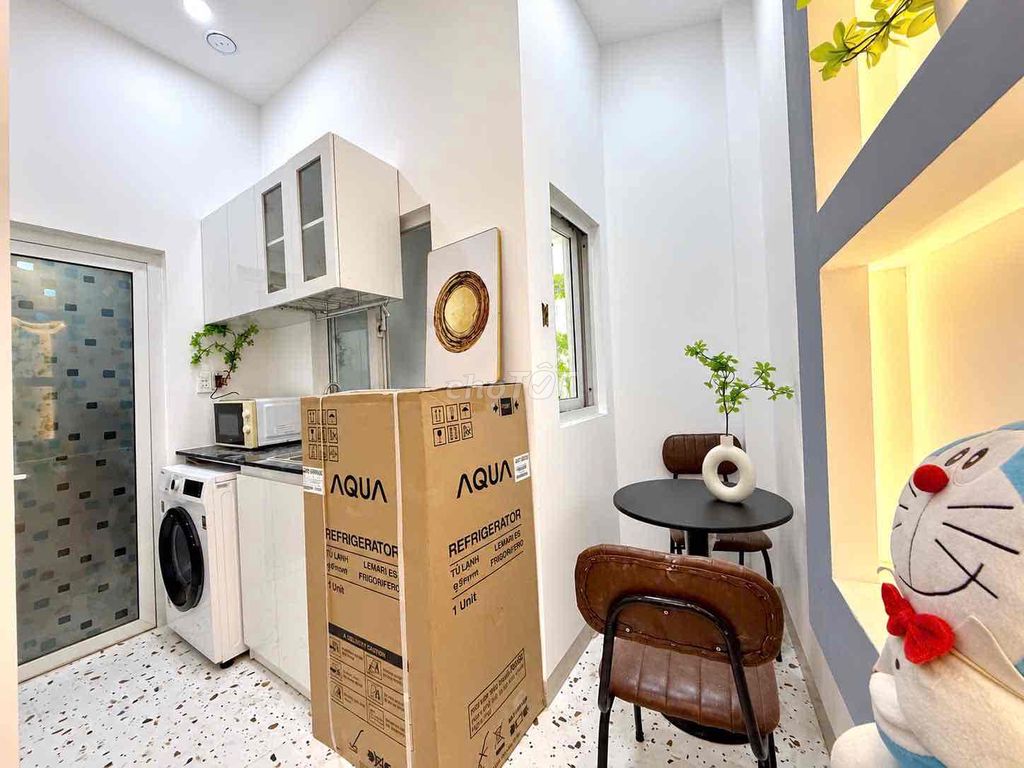 The new high-end furniture room is seven Tân Bình near District 10.