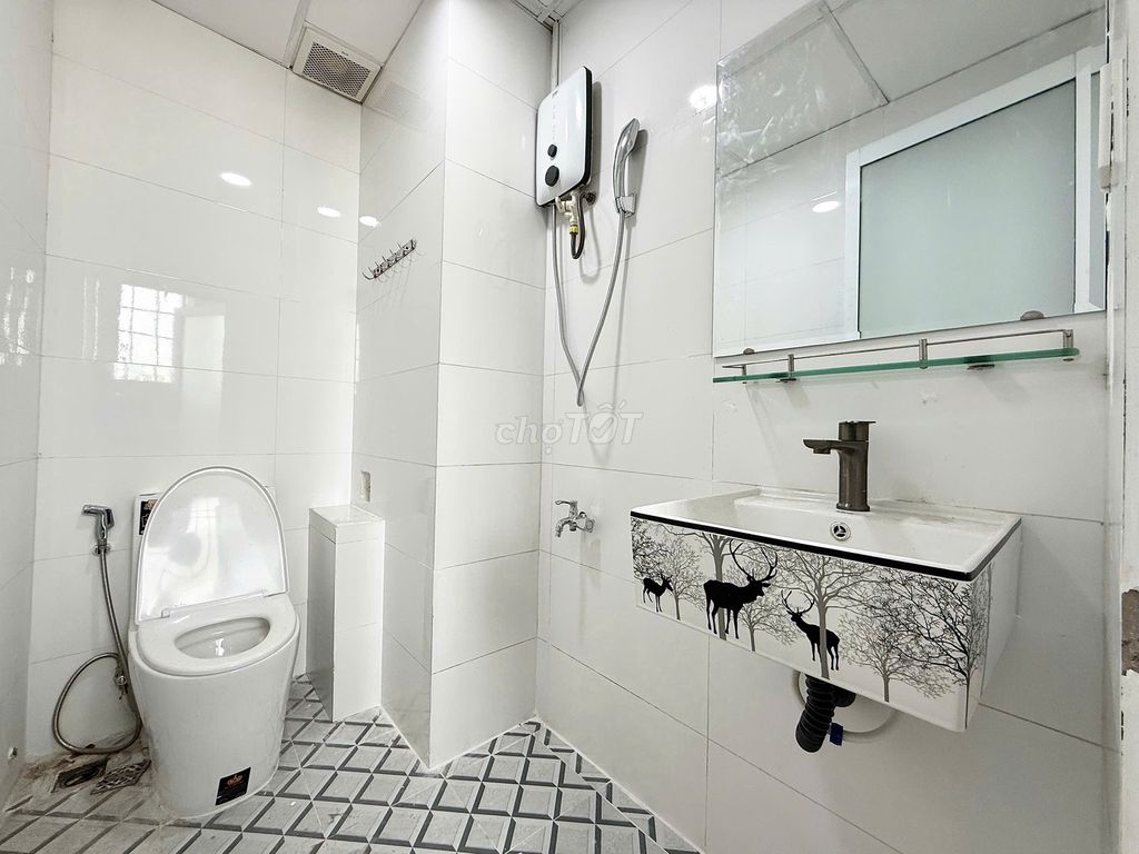Two senior bedrooms in Phan xích long.