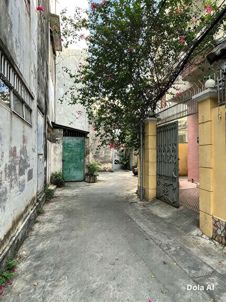 18 million houses 6-015 M, 3 bedrooms, 4 Hồ Văn Huê toilets