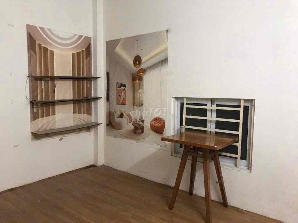 Renting Nguyễn Chí Thanh Cash House 10 68 mm2 .25 million