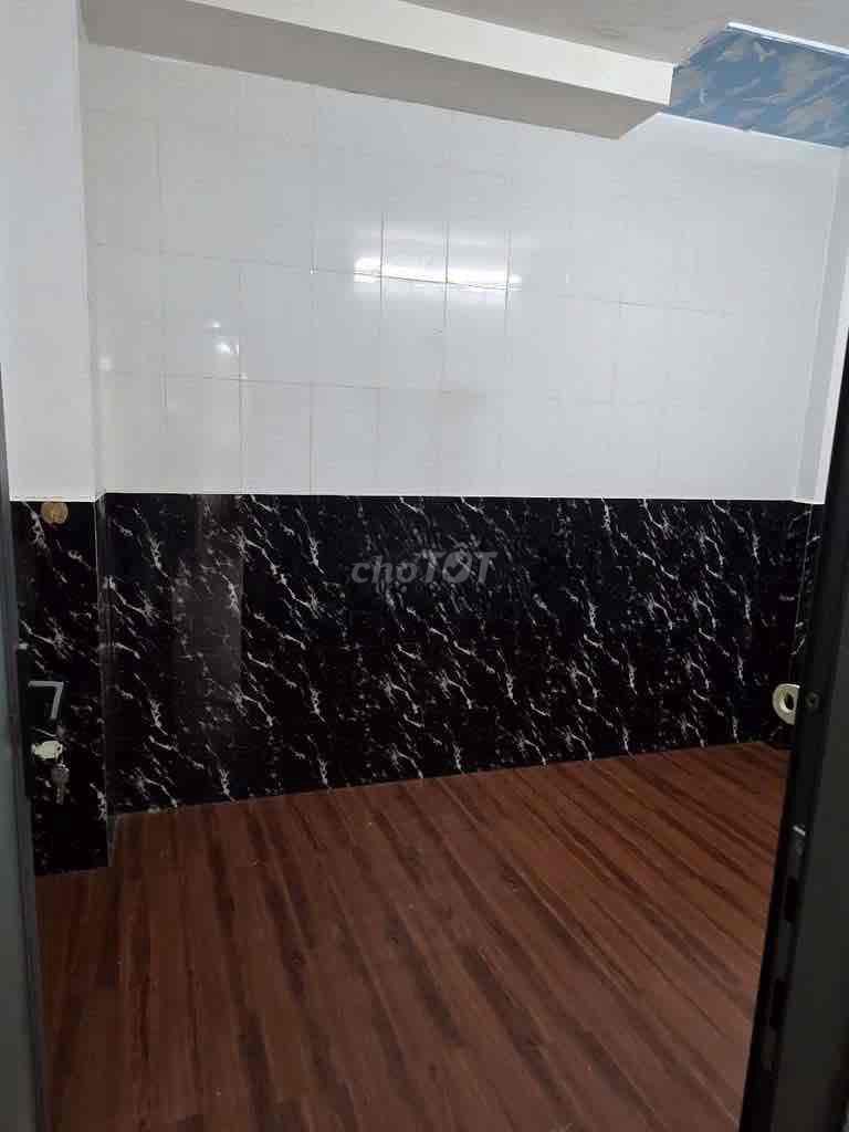 Nice new home. 3.5 x12 million L's 4th floor. Trường Chinh 770.