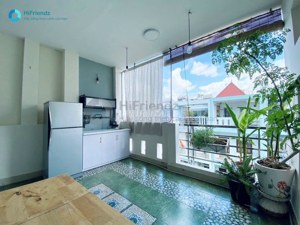 Rooms wide with private kitchens plus cool rooftops right An Phú, District Two.