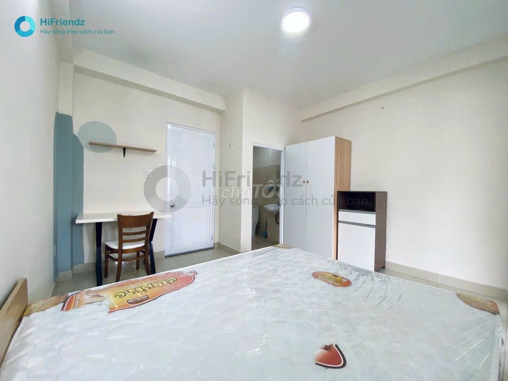 Rooms wide with private kitchens plus cool rooftops right An Phú, District Two.