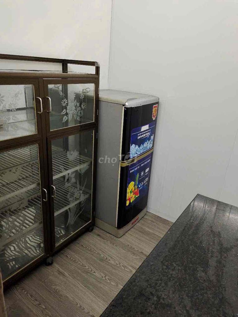 Two bedrooms near Etown Cộng Hoà have a clear balcony.