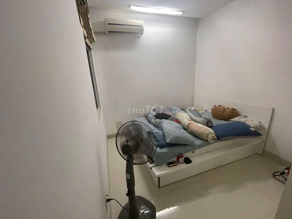 Rent asky gadden apartment.