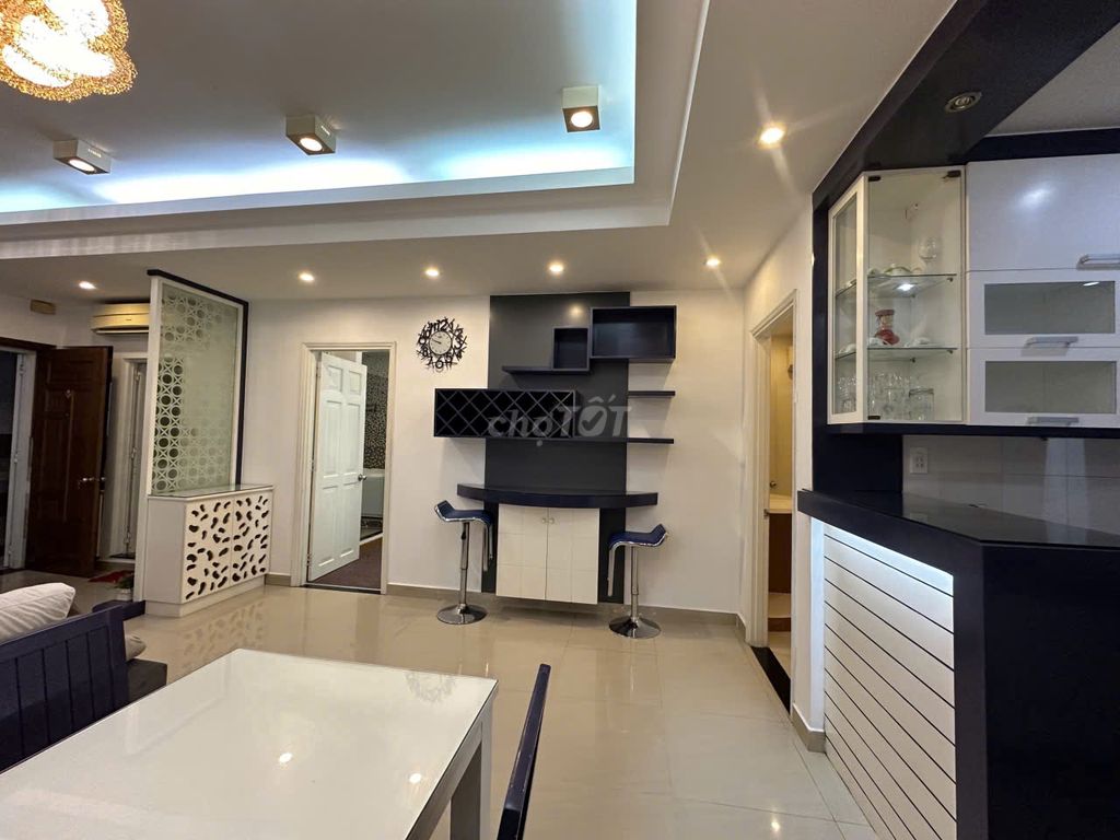 Renting apartment H2 Hoàng Diệu District 2, 2 bedrooms, price: 14 million a month.